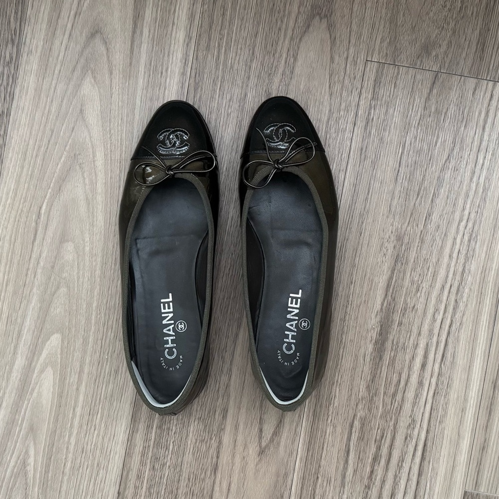 Chanel Ballet Flats Black Army Green Patent Leather Ballerinas